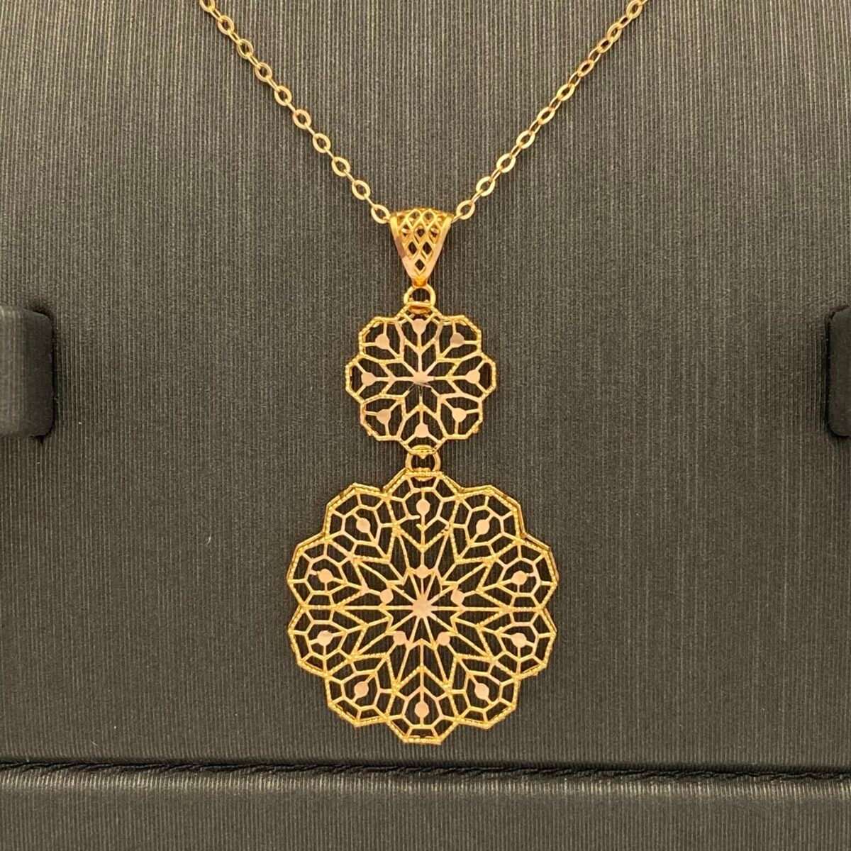 ⁦نصف طقم ذهب عيار 21 الوزن 4.39 جرام⁩ - الصورة ⁦4⁩