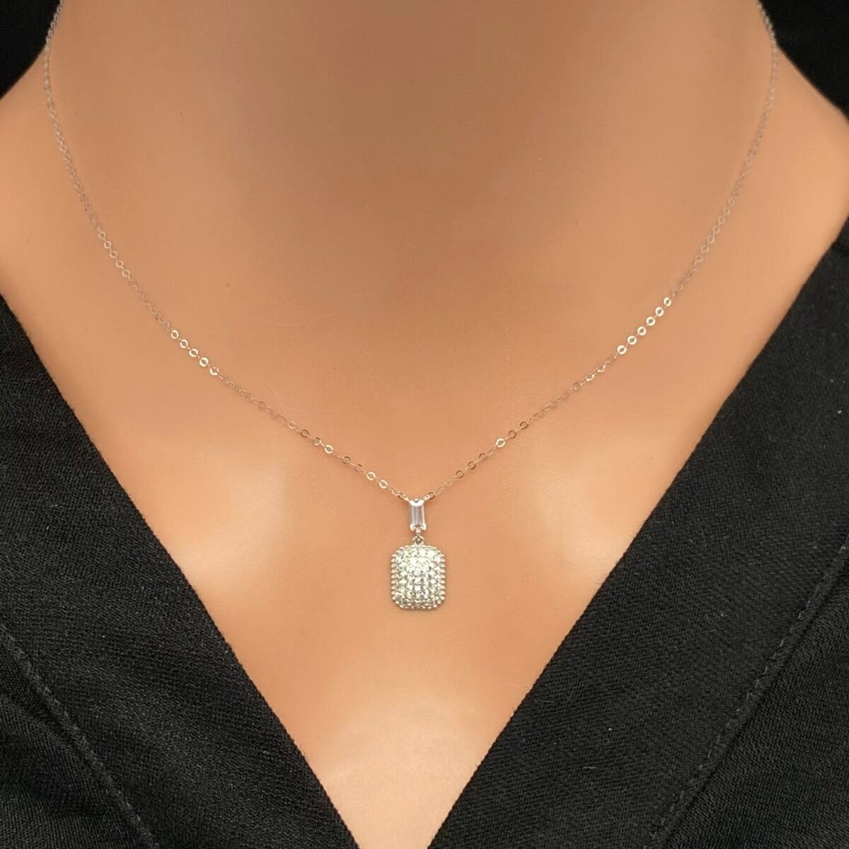⁦عقد ذهب عيار 18 الوزن 0.76 جرام⁩ - الصورة ⁦2⁩