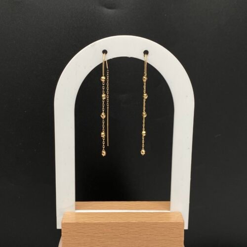 حلق ذهب عيار 18 الوزن 1.56 جرام