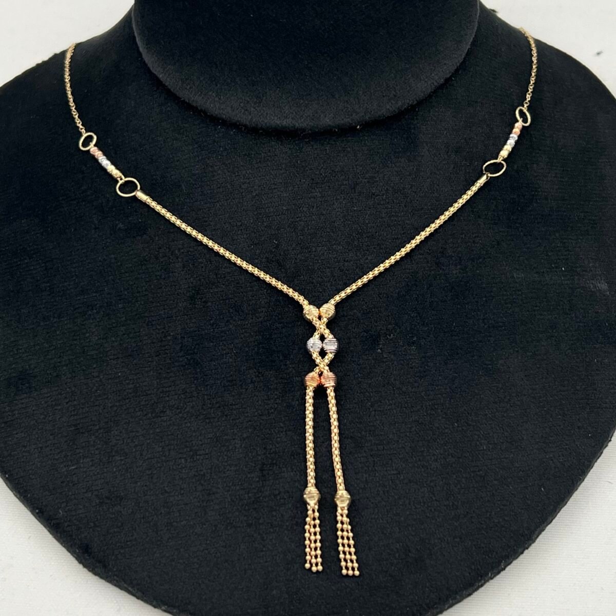 ⁦طقم ذهب عيار 18 الوزن 10.92 جرام⁩ - الصورة ⁦2⁩
