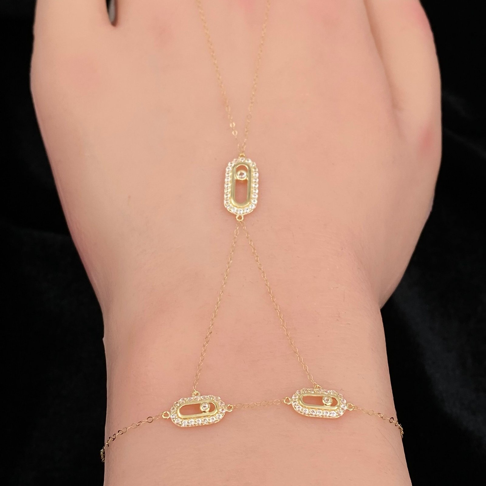 كف ذهب عيار 18 الوزن 1.38 جرام 2 كف ذهب عيار 18 الوزن 1.38 جرام - الصورة 2