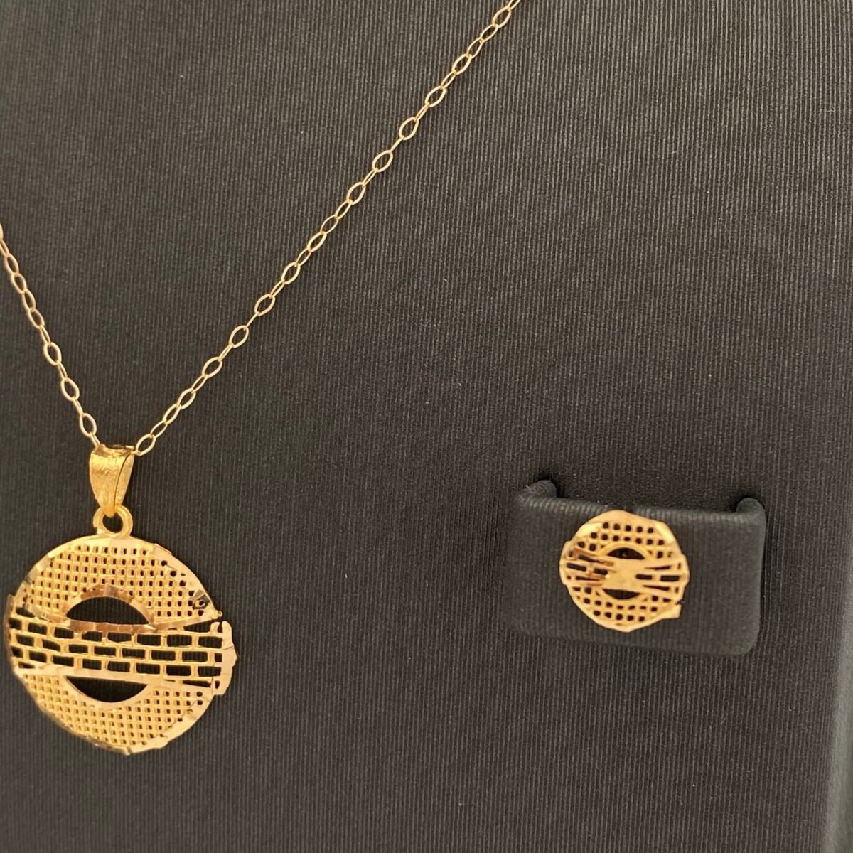 ⁦نصف طقم ذهب مواليد عيار 21 الوزن 2.67 جرام⁩ - الصورة ⁦3⁩