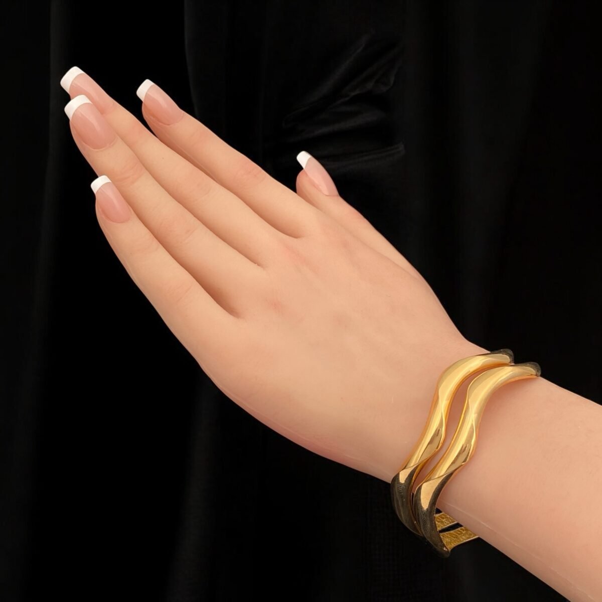 ⁦غويشة ذهب عيار 21 الوزن 11.56 جرام⁩ - الصورة ⁦2⁩