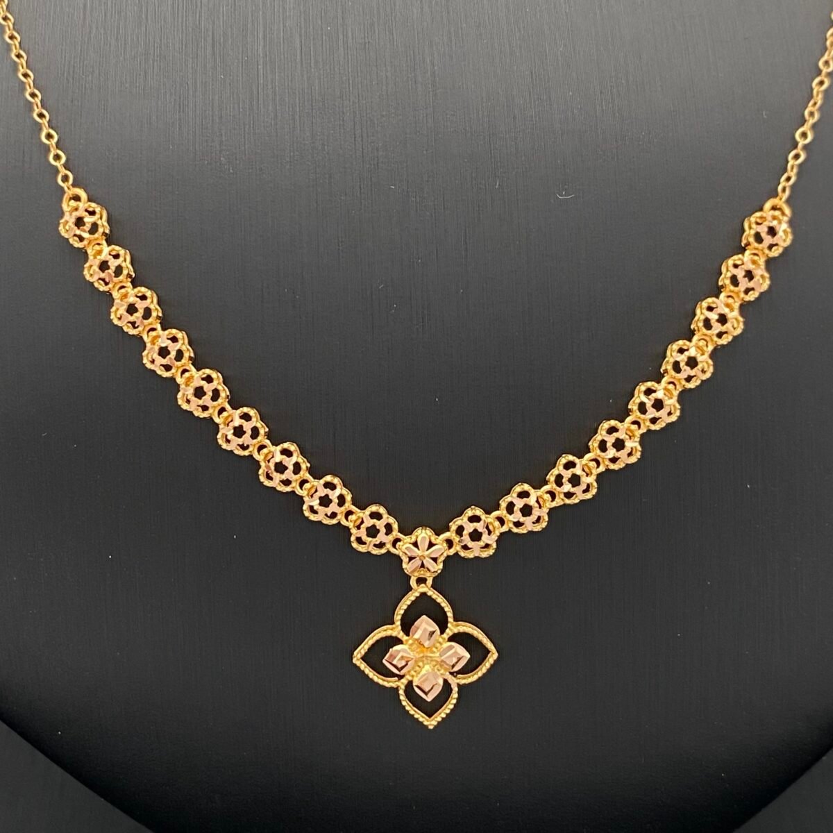 ⁦طقم ذهب عيار 21 الوزن 7.79 جرام⁩ - الصورة ⁦2⁩