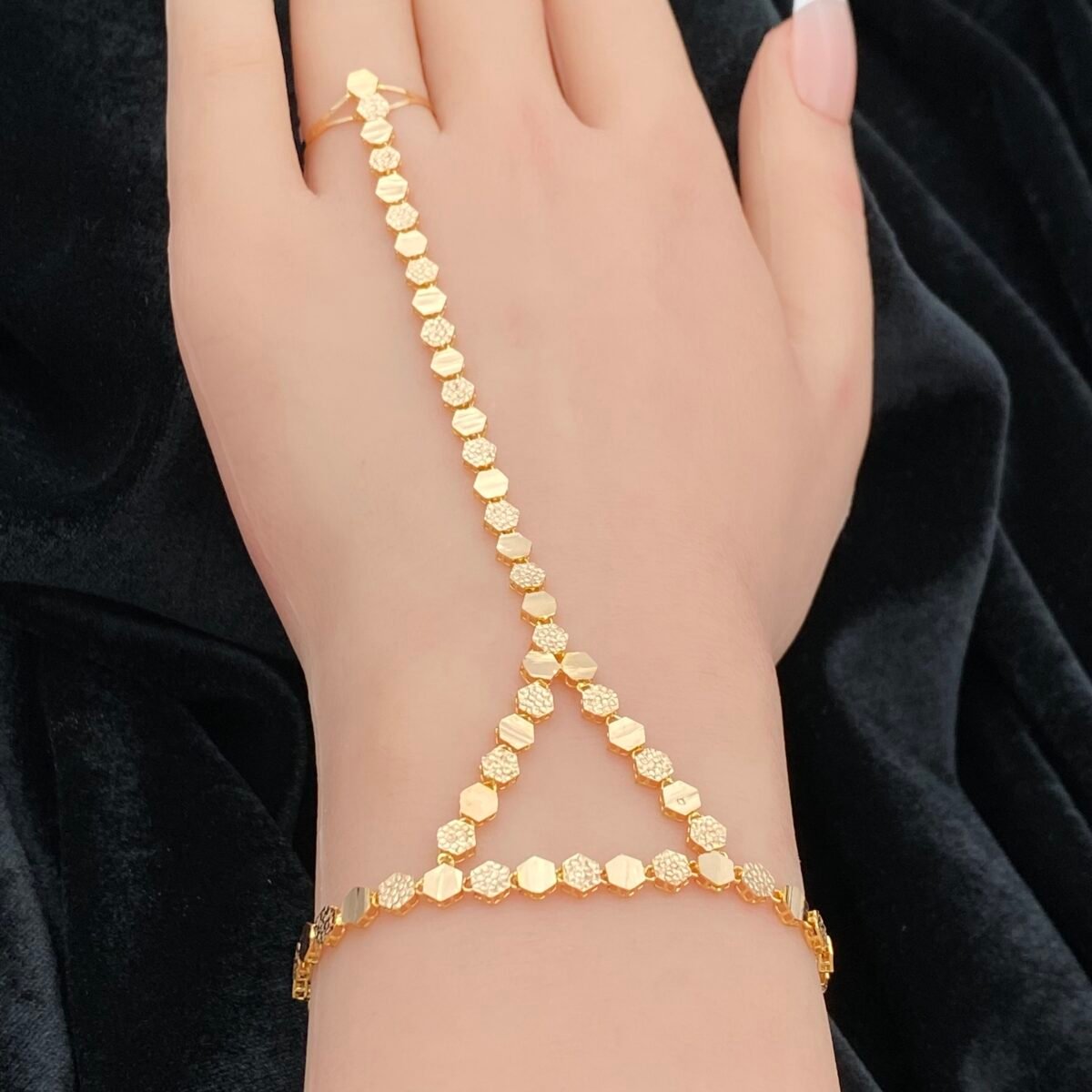 ⁦كف ذهب عيار 21 الوزن 6.72 جرام⁩ - الصورة ⁦2⁩