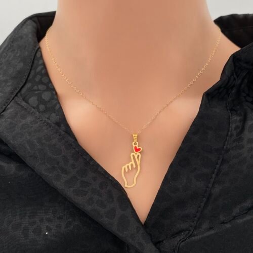 عقد ذهب عيار 18 الوزن 0.83 جرام