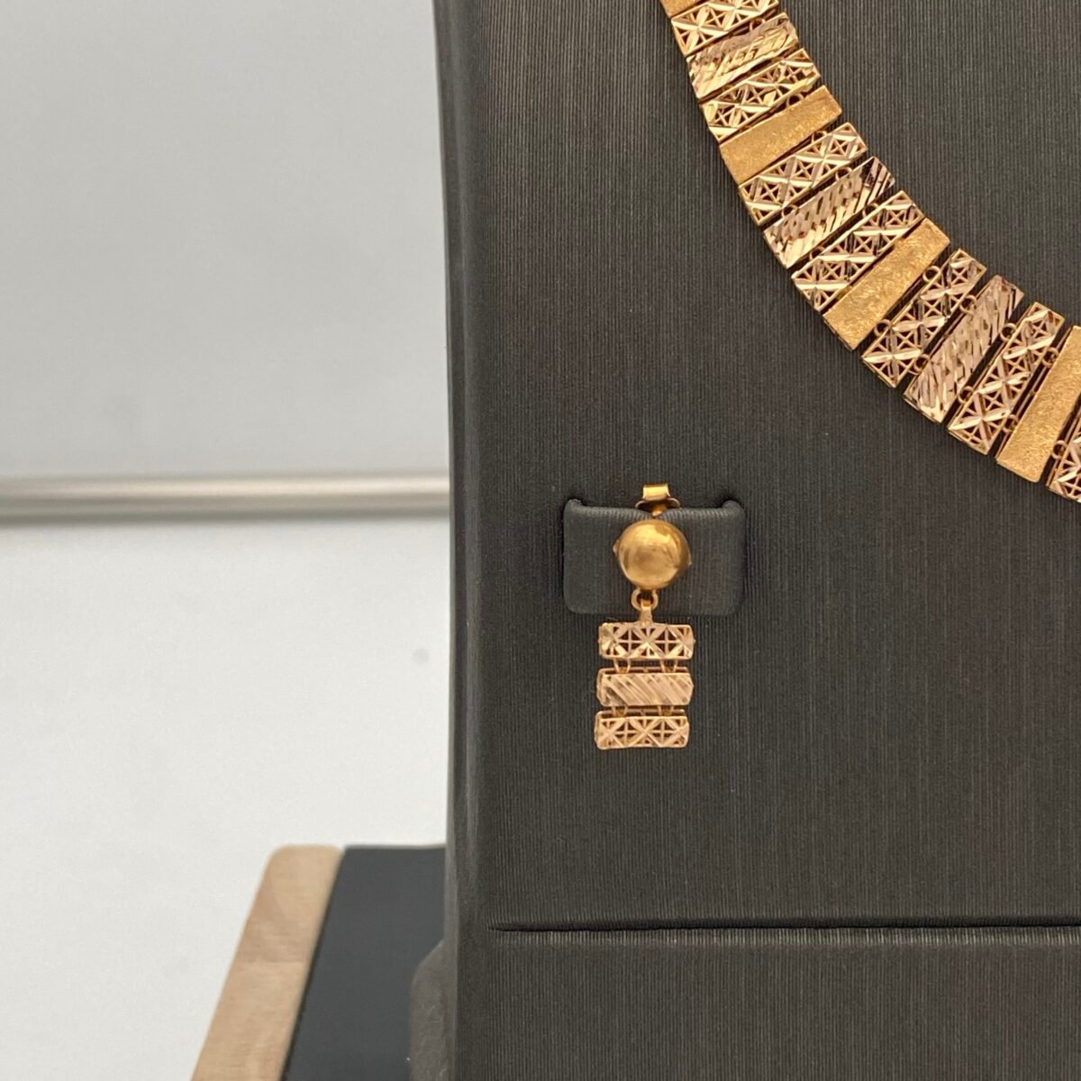 ⁦طقم ذهب عيار 21 الوزن 13.74 جرام⁩ - الصورة ⁦4⁩