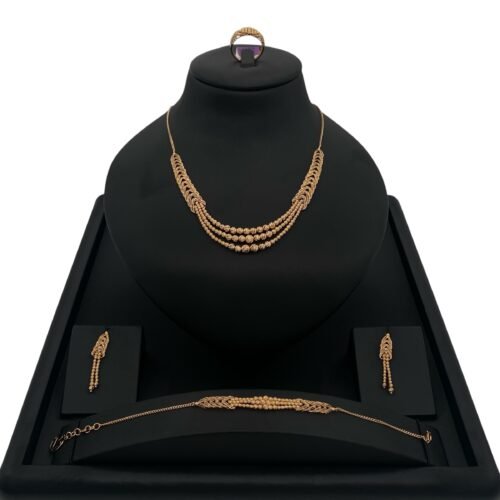 طقم ذهب عيار 21 الوزن 21.92 جرام