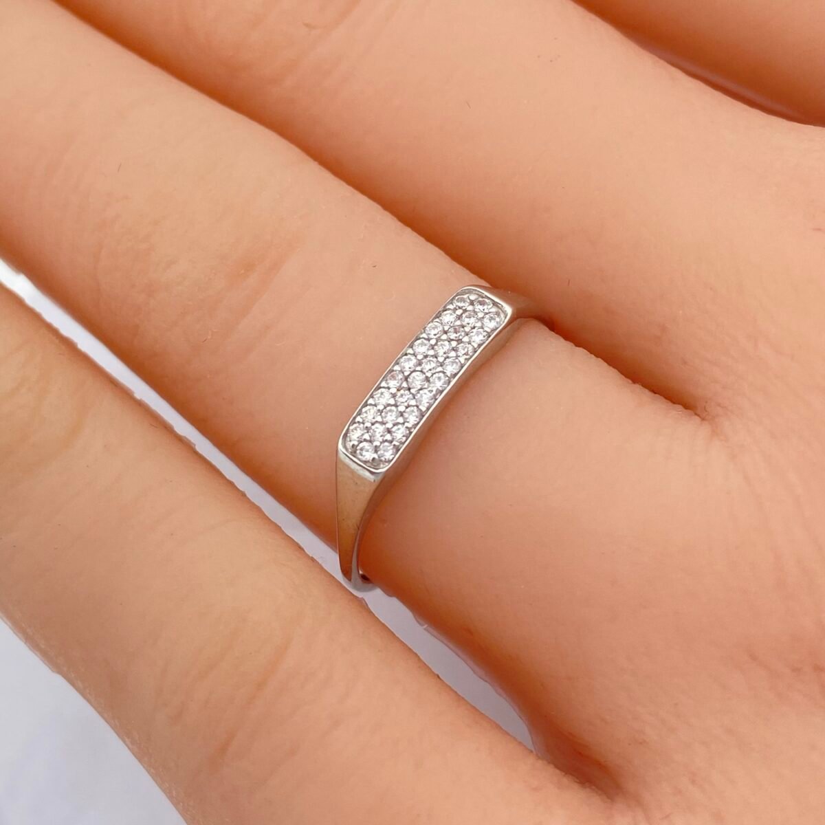 ⁦خاتم ذهب عيار 18 الوزن 0.81 جرام⁩ - الصورة ⁦2⁩