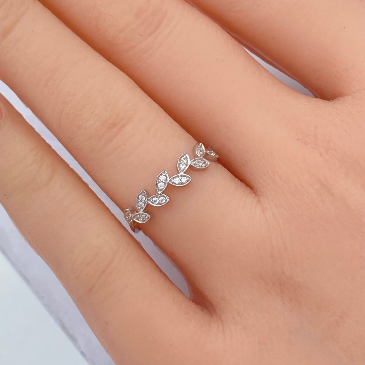 ⁦خاتم ذهب عيار 18 الوزن 0.91 جرام⁩ - الصورة ⁦2⁩