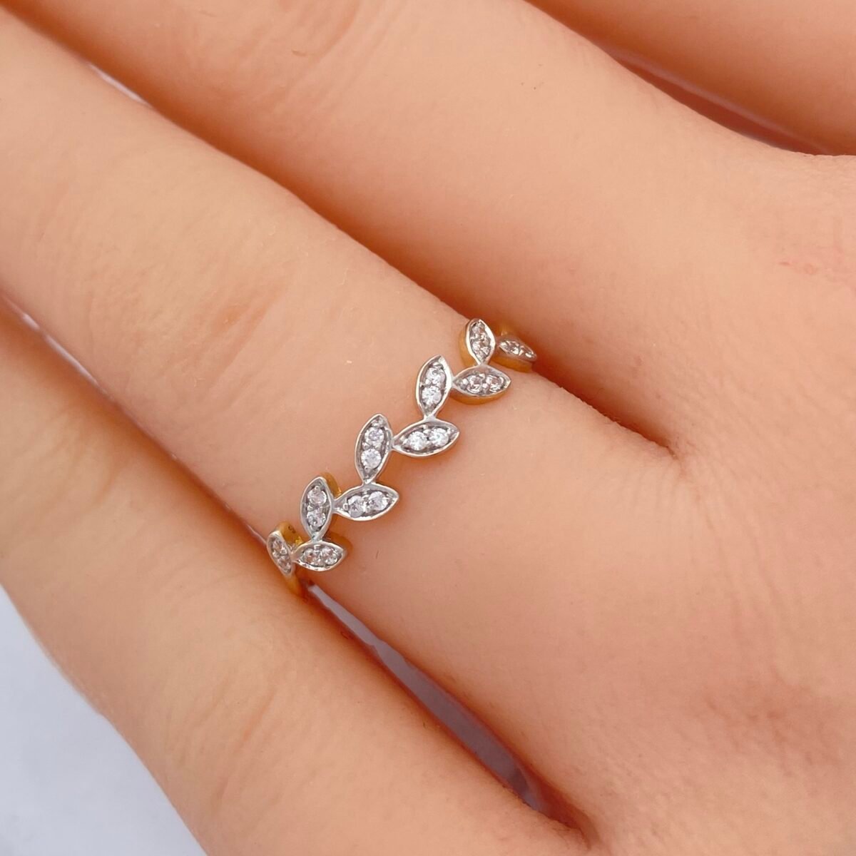 ⁦خاتم ذهب عيار 18 الوزن 0.87 جرام⁩ - الصورة ⁦2⁩