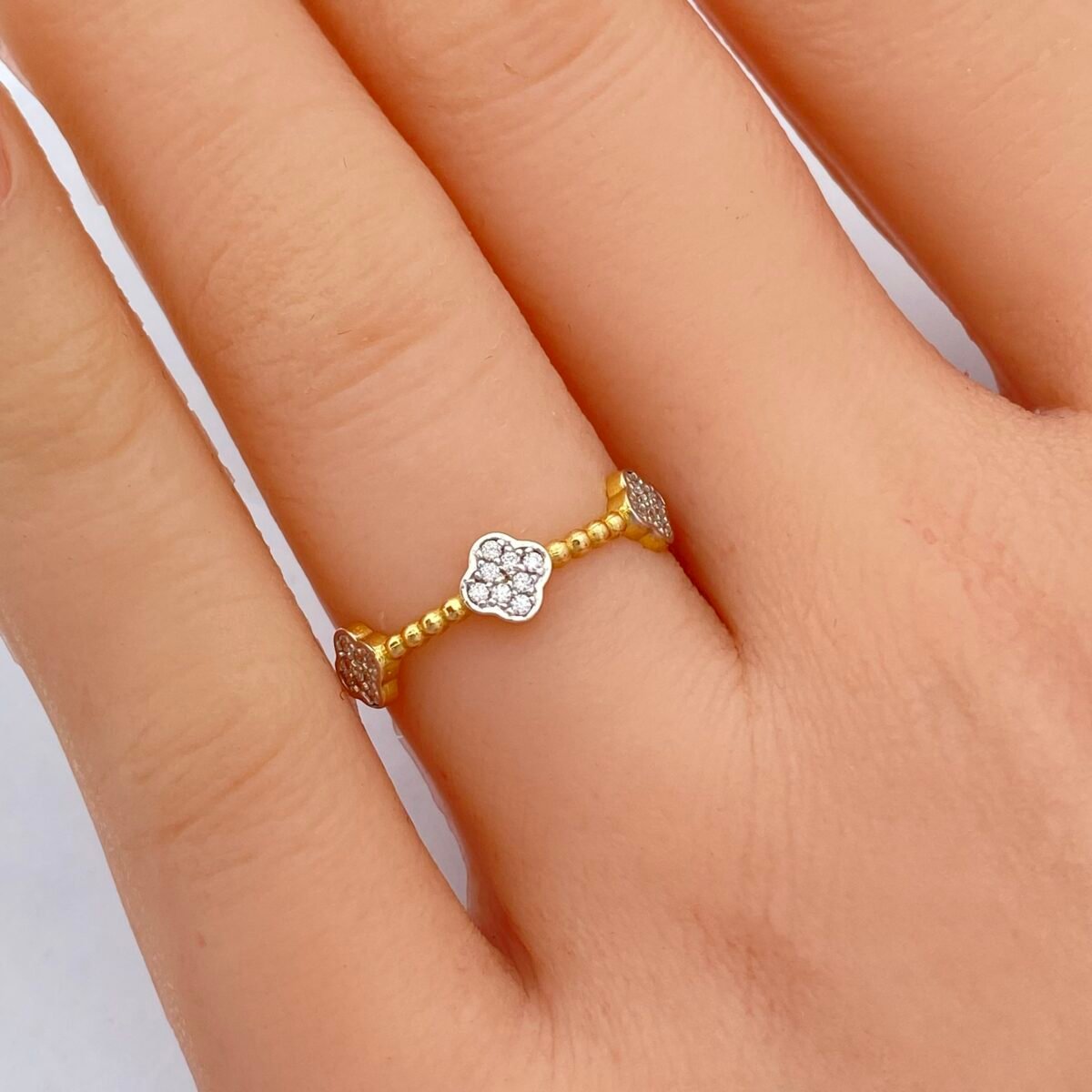 ⁦خاتم ذهب عيار 18 الوزن 0.95 جرام⁩ - الصورة ⁦2⁩