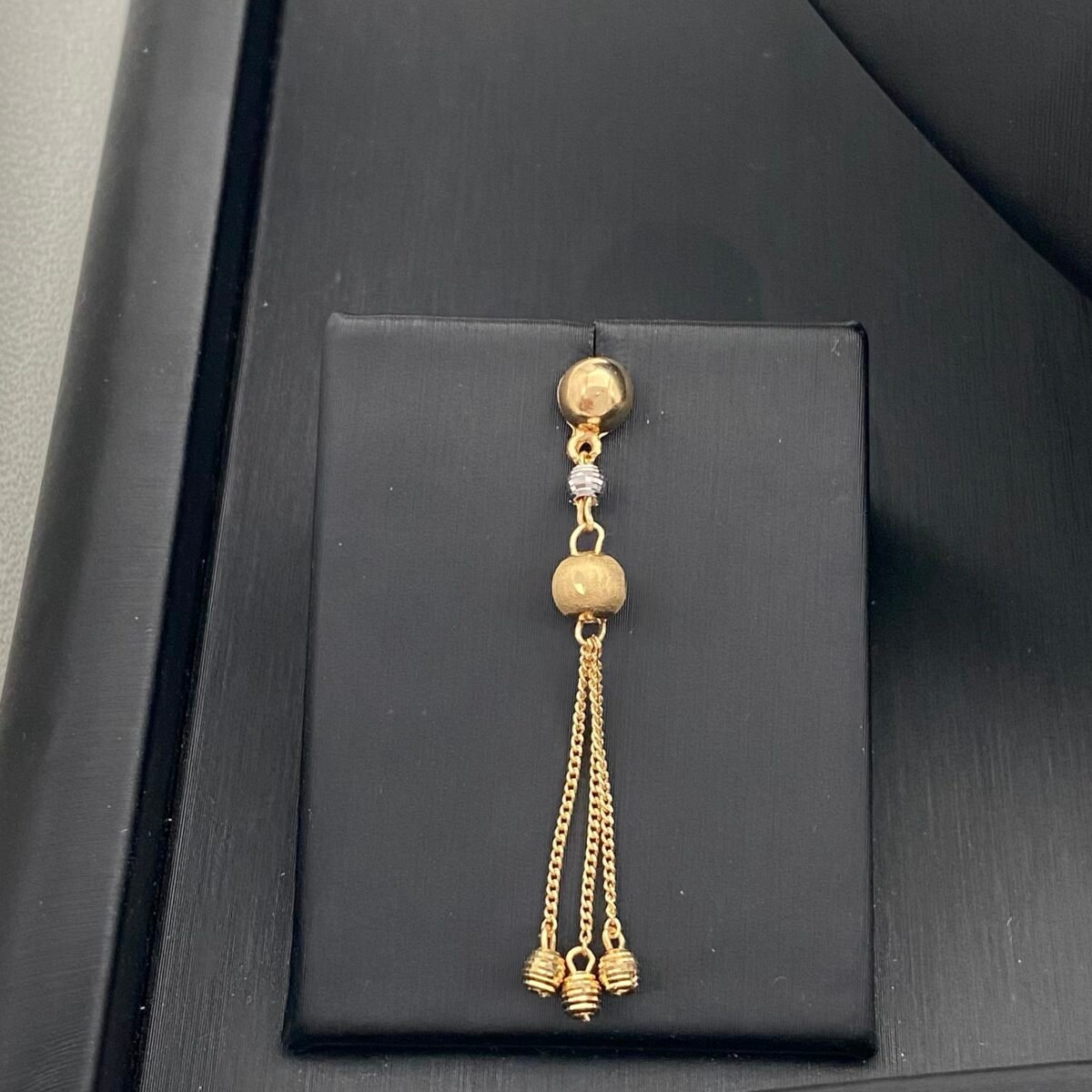 ⁦طقم ذهب عيار 18 الوزن 11.87 جرام⁩ - الصورة ⁦4⁩