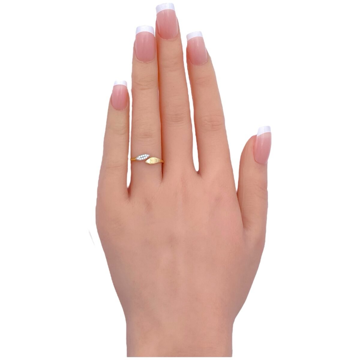 خاتم ذهب عيار 18 الوزن 0.74 جرام