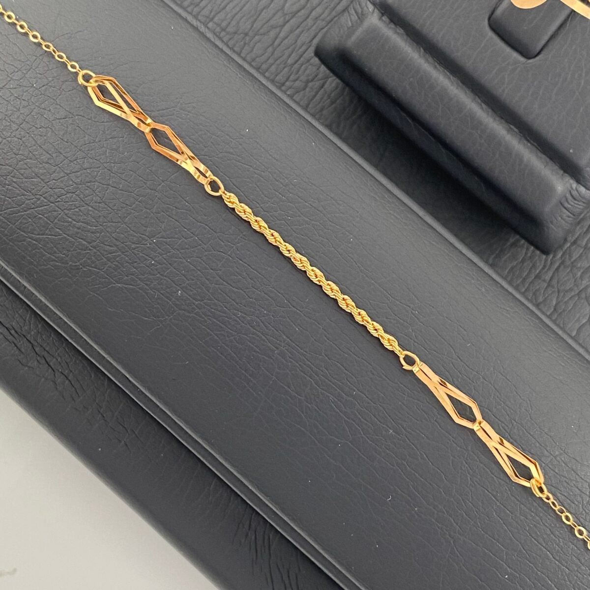 ⁦طقم ذهب عيار 21 الوزن 2.82 جرام⁩ - الصورة ⁦4⁩