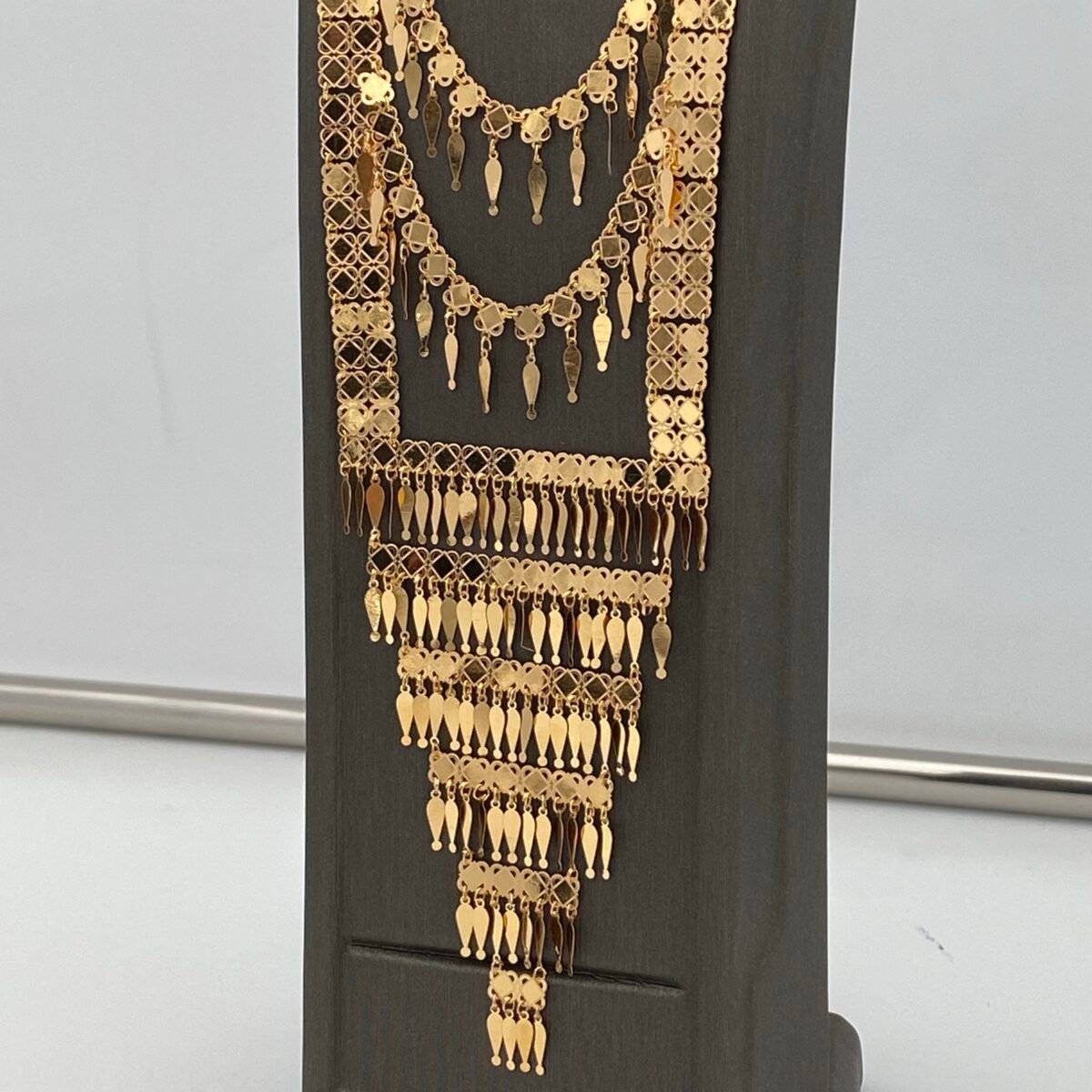 ⁦عقد ذهب عيار 21 الوزن 9.43 جرام⁩ - الصورة ⁦3⁩