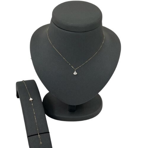 عقد وإسوارة ذهب عيار 18 الوزن 0.91 جرام