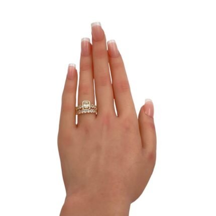 تونز ذهب عيار 18 الوزن 3.71 جرام