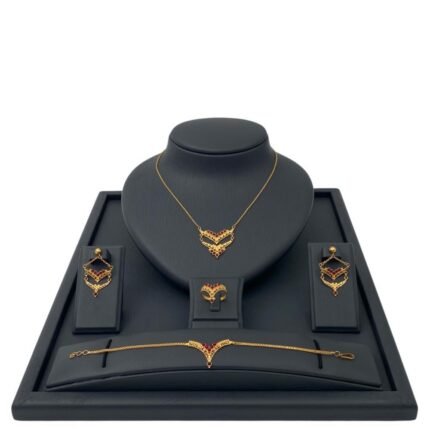 طقم ذهب عيار 21 الوزن 14.93 جرام