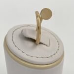 ⁦خاتم ذهب عيار 18 الوزن 2.06 جرام⁩ - الصورة ⁦3⁩