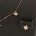 ⁦نصف طقم اطفال عيار 18 الوزن 1.65 جرام⁩ - الصورة ⁦2⁩