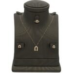 نصف طقم ذهب أطفال عيار 18 الوزن 1.77 جرام