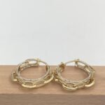 ⁦حلق ذهب عيار 18 الوزن 5.97 جرام⁩ - الصورة ⁦2⁩