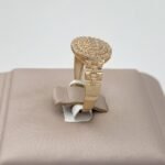 ⁦خاتم ذهب عيار 18 الوزن 2.29 جرام⁩ - الصورة ⁦2⁩