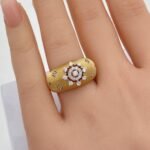 ⁦خاتم ذهب عيار 18 الوزن 4.54 جرام⁩ - الصورة ⁦3⁩