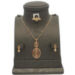 نصف طقم ذهب عيار 21 الوزن 4.25 جرام