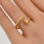 ⁦خاتم ذهب عيار 18 الوزن 2.36 جرام⁩ - الصورة ⁦2⁩