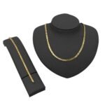 عقد وإسواره ذهب عيار 18 الوزن 15.83 جرام