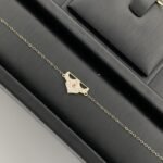 ⁦طقم ذهب ناعم عيار 18 وزن 2.73 جم تصميم مرصع ملكي فاخر⁩ - الصورة ⁦6⁩