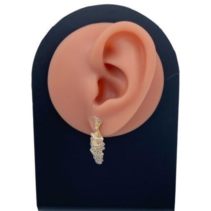 حلق ذهب عيار 18 الوزن 3.93 جرام