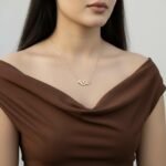 عقد ذهب عيار 18 الوزن 0.90 جرام