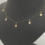 ⁦عقد ذهب عيار 18 وزن 1.56 جرام تصميم فاخر⁩ - الصورة ⁦3⁩