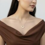 ⁦عقد ذهب عيار 18 وزن 1.16 جرام تصميم أنيق⁩ - الصورة ⁦5⁩