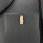 ⁦طقم ذهب كوبرا عيار 18 وزن 9.12 جم بتصميم يعكس الفخامة في كل تفصيلة⁩ - الصورة ⁦6⁩