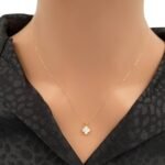 عقد ذهب عيار 18 الوزن 0.53 جرام