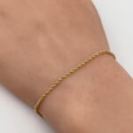 ⁦اسواره ذهب عيار 18 الوزن 0.62 جرام⁩ - الصورة ⁦3⁩