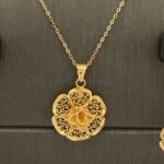 ⁦نصف طقم ذهب عيار 21 الوزن 9.28 جرام⁩ - الصورة ⁦3⁩