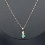 ⁦عقد أطفال ذهب عيار 18 وزن 1.10 جرام لمسة جميلة⁩ - الصورة ⁦3⁩