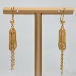 ⁦حلق ذهب عيار 21 الوزن 3.21 جرام⁩ - الصورة ⁦2⁩