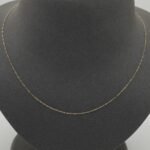 ⁦سلسال ذهب عيار 18 الوزن 0.70 جرام تصميم مبروم بسيط⁩ - الصورة ⁦4⁩