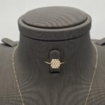 ⁦نصف طقم اطفال ذهب عيار 18 الوزن 2.02 جرام⁩ - الصورة ⁦3⁩