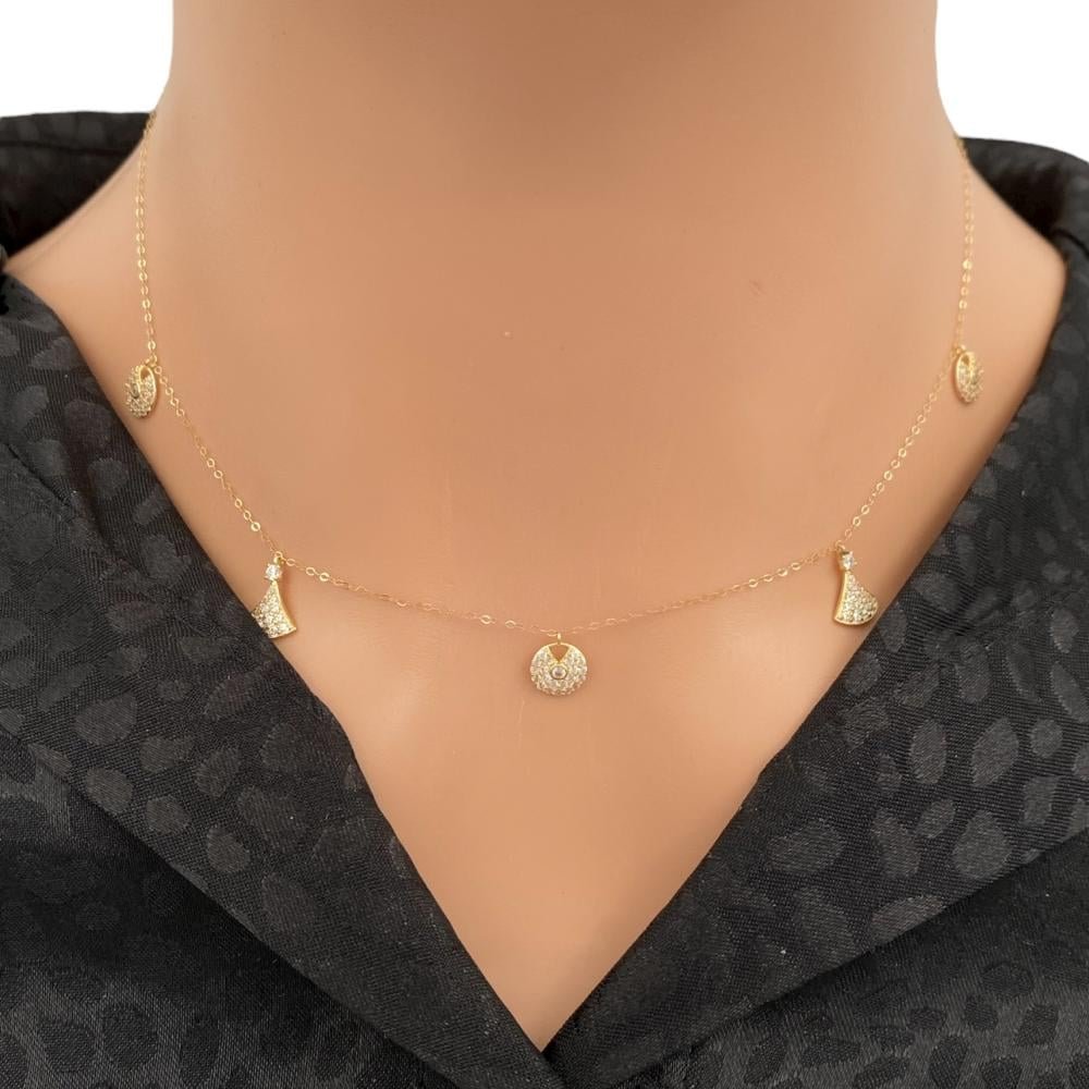 عقد تشوكر ذهب عيار 18 الوزن 1.38 جرام عقد تشوكر ذهب عيار 18 الوزن 1.38 جرام