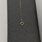 ⁦عقد وإسواره ذهب عيار 18 الوزن 1.21 جرام⁩ - الصورة ⁦4⁩