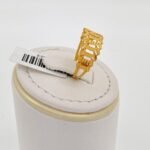 ⁦خاتم ذهب عيار 21 الوزن 1.63 جرام⁩ - الصورة ⁦3⁩