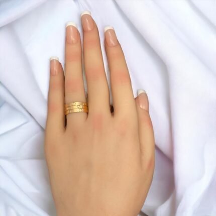 مرامي ذهب سادة عيار 21 الوزن 4.29 جرام