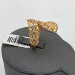 ⁦خاتم ذهب عيار 21 الوزن 4.42 جرام كلاسيك يبرز جمال يدك⁩ - الصورة ⁦3⁩